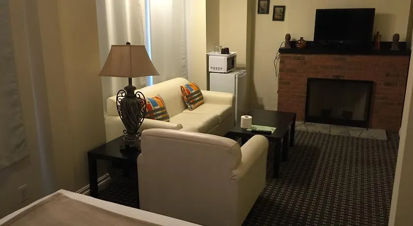 Adas Guesthouse Toronto