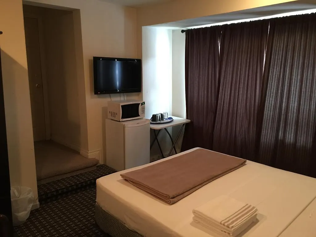 ** Guest house Adas Guesthouse Toronto Canada