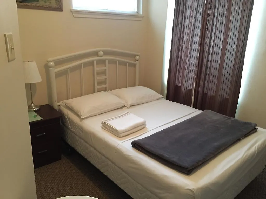 Adas Guesthouse Toronto 2*,  Canada