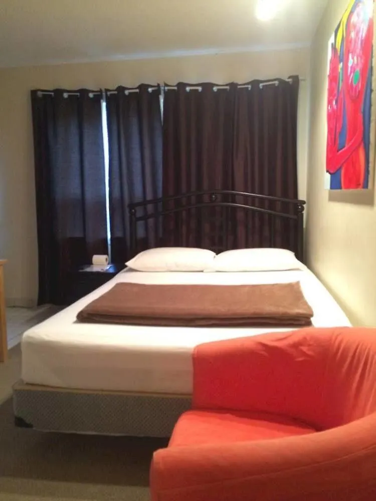 Adas Guesthouse Toronto
