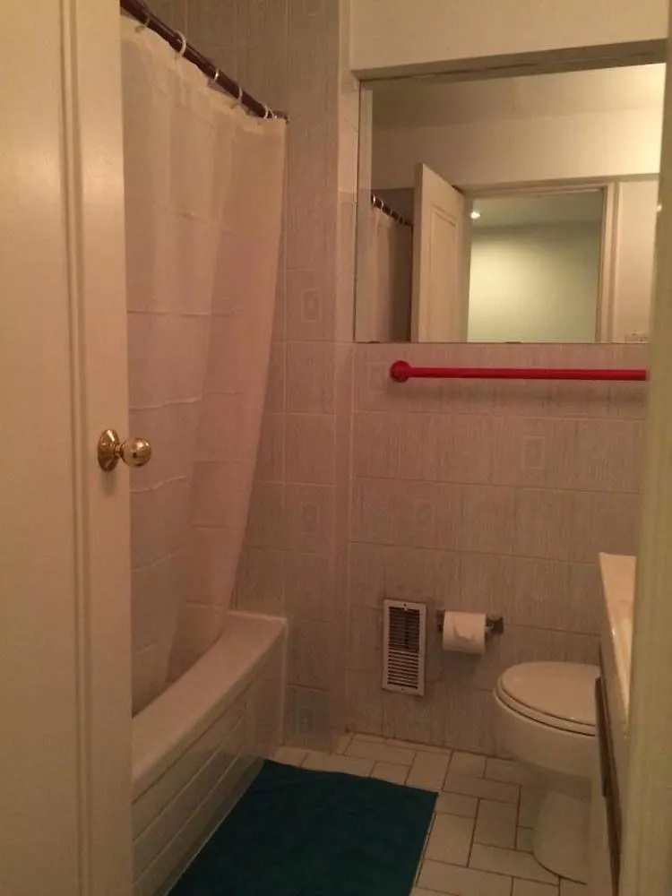 Adas Guesthouse Toronto 2*,  Canada