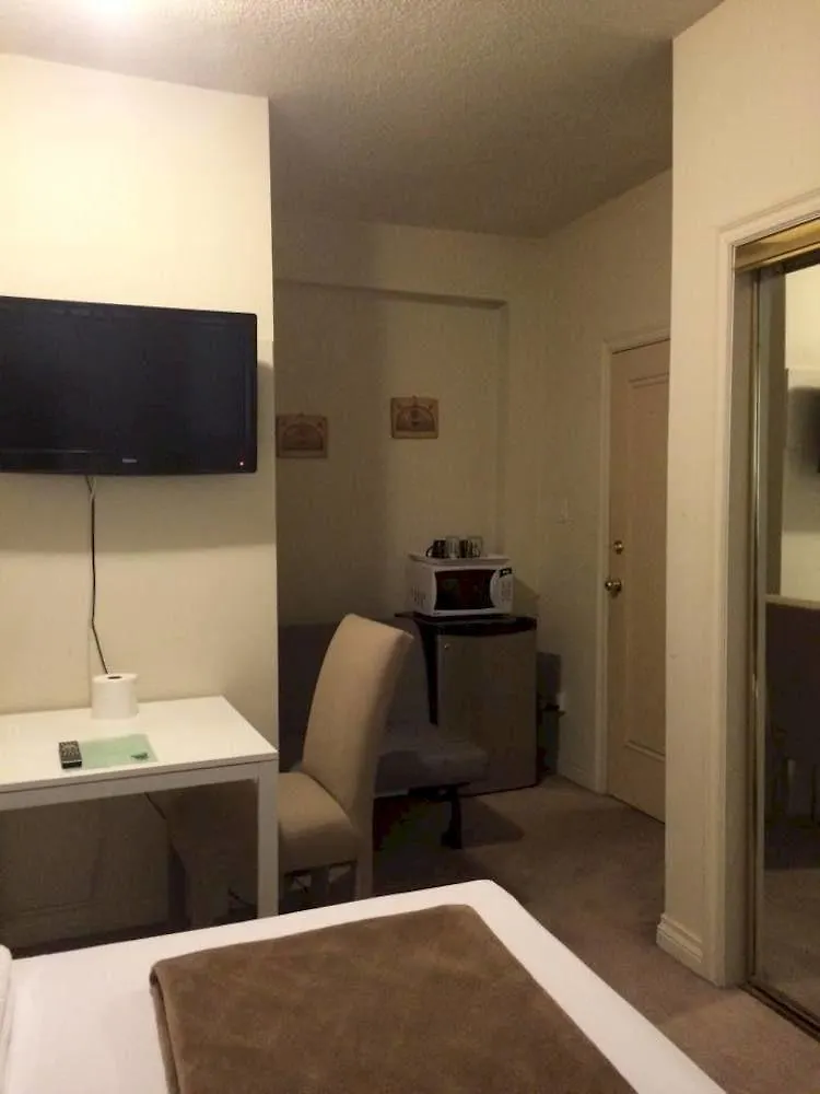 Adas Guesthouse Toronto 2*,  Canada