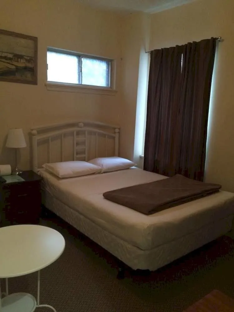 Adas Guesthouse Toronto 2*,  Canada