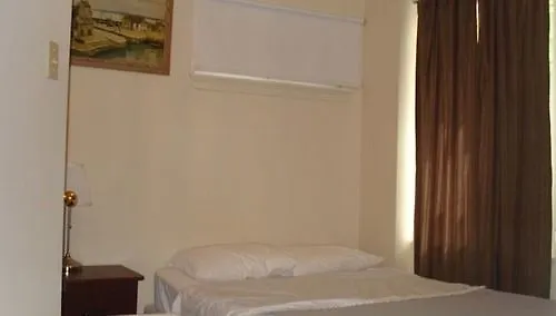 Guest house Adas Guesthouse Toronto