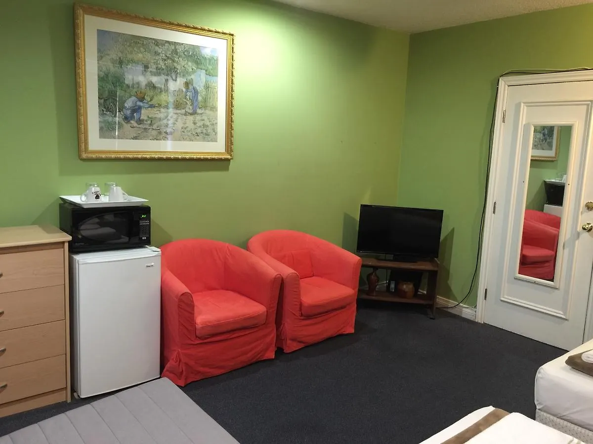 Guest house Adas Guesthouse Toronto