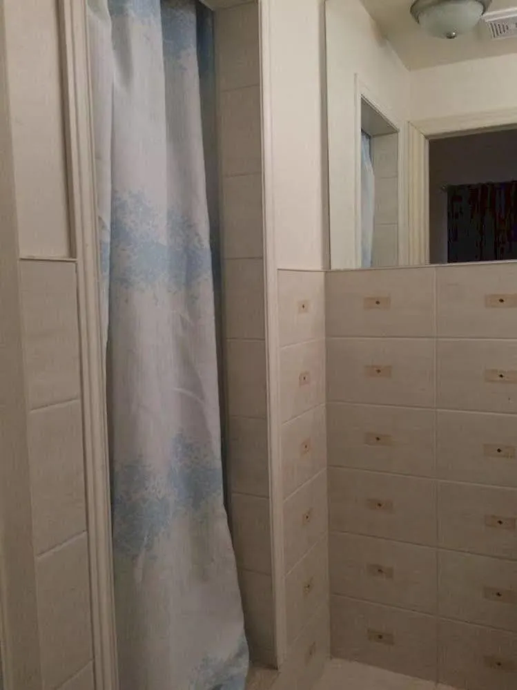 Adas Guesthouse Toronto Guest house