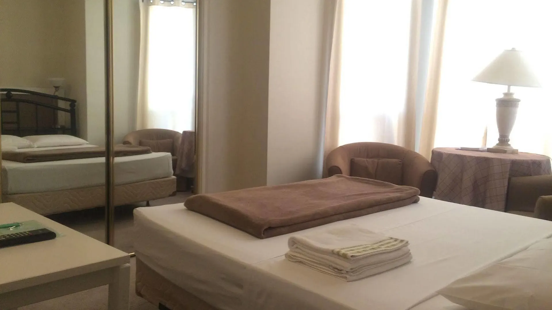 Guest house Adas Guesthouse Toronto